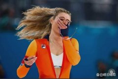 她对晕妆的肯定态度挺好