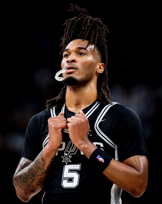 掘金逆转马刺约基奇砍三双引领大逆转