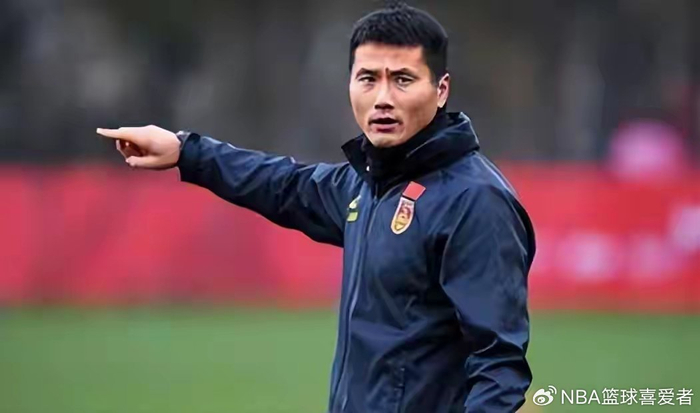 国足名单突变：10名U23小将提前备战2027亚洲杯