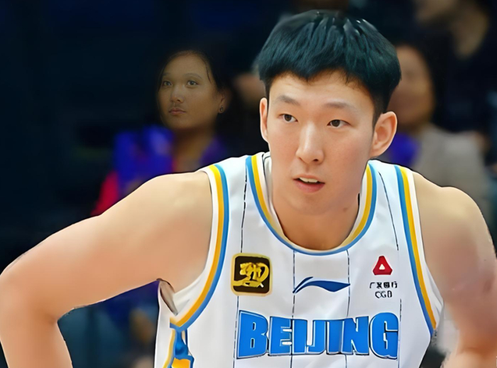 北京队首节领先10分遭逆转，球迷质疑阵容实力与