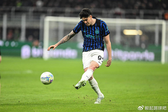 巴萨或迎意甲中卫巴斯托尼 国米交易卡拉菲奥里