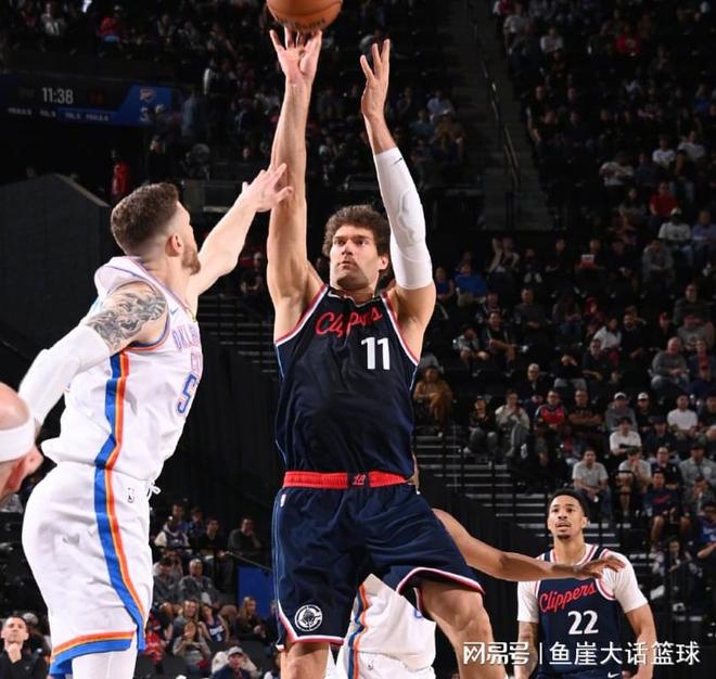 雷霆豪取7连胜锁定西部第一 快船主场惨败难挽颓