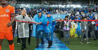 申花双星建功牟鹏飞神扑力保胜局